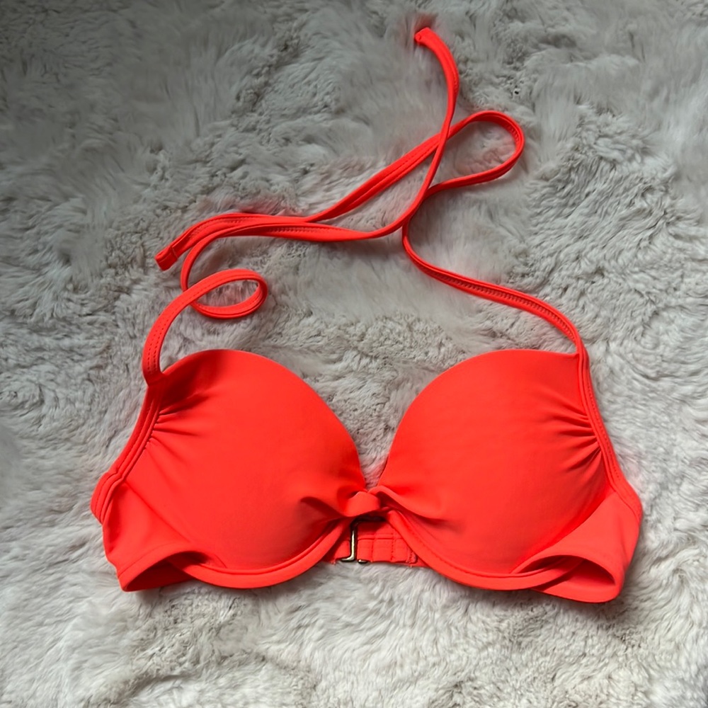 Size XS bathing suit top